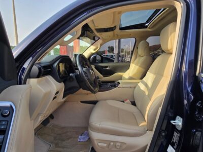 Toyota Land Cruiser GXR V6 Twin Turbo 2022 GCC Specs Blue Beige