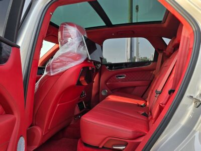 BENTLEY Bentayga V8 Turbo Engine 2023 Silver Red GCC Specs