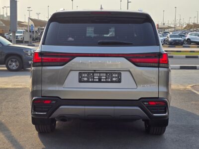 Lexus LX 600 2023 3.4L Twin-Turbo V6 Full Option Grade 1 Silver Black