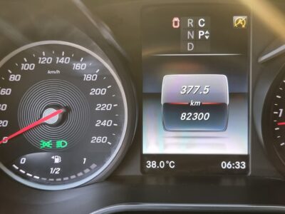 Mercedes-Benz V 250 GCC Specs Luxury Family Van Silver Brown