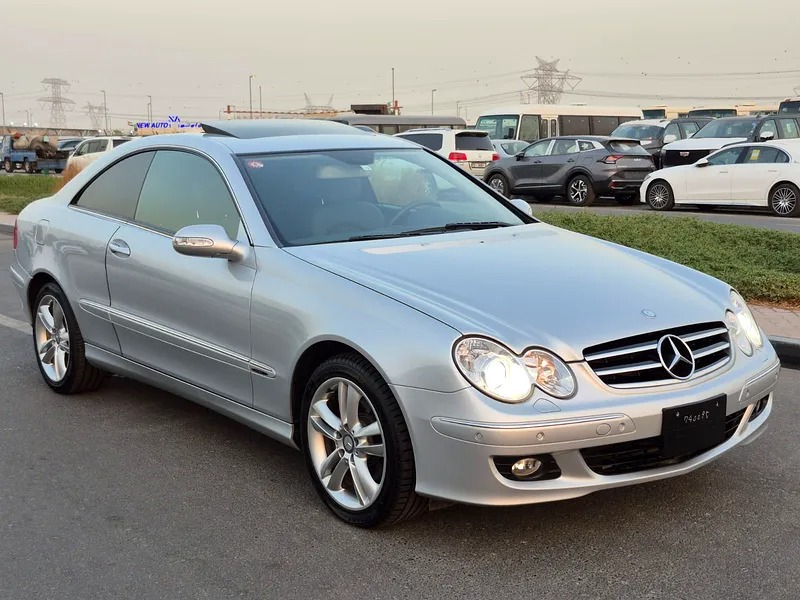 2008 Mercedes-Benz CLK-Class CLK 350 in Perfect Condition Silver Black