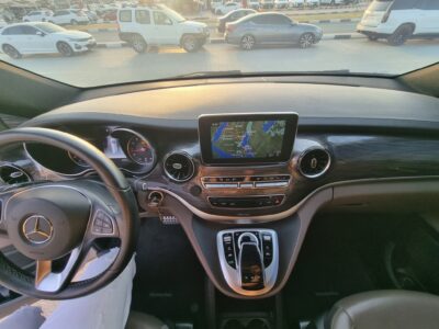 Mercedes-Benz V 250 GCC Specs Luxury Family Van Silver Brown