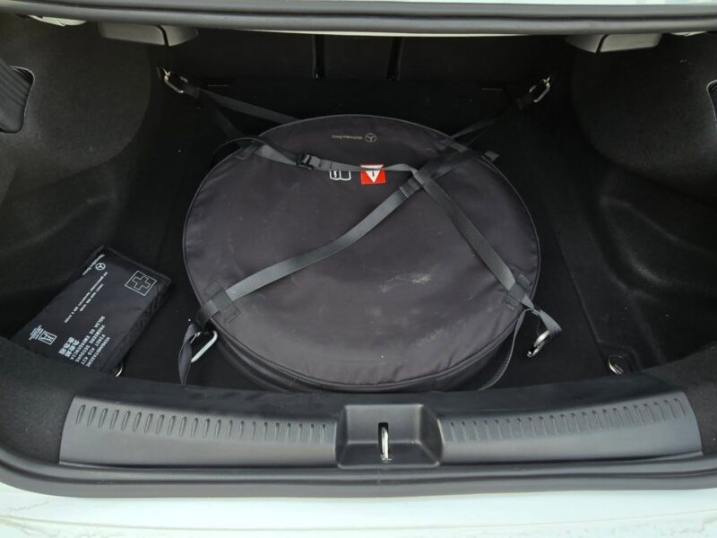 Mercedes-Benz CLA 45 S AMG 2021 2.0 Liters 4 Cylinder Engine White Red