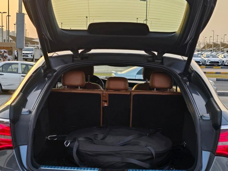 2017 Mercedes-Benz GLC 43 AMG 3.0L V6 Biturbo Green Tan