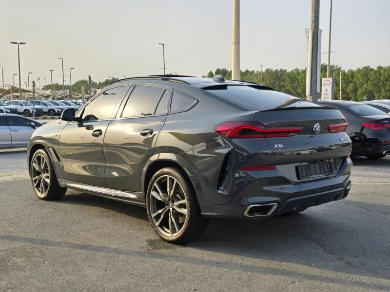 BMW X6 M50i V8 Twin Turbo 2022 Original M Kit GCC Specs Grey