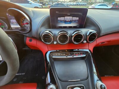 2015 Mercedes-Benz GTS Coupe White Red GCC Specs