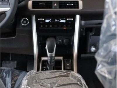 2024 Mitsubishi Xpander MITSUBISHI XPANDER 1.5L PREMIUM AT White Black