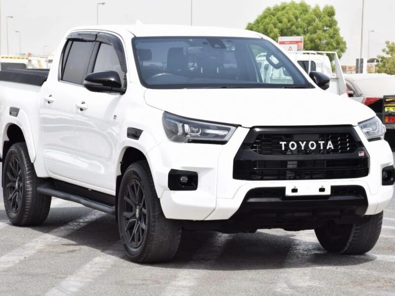 2023 Toyota Hilux GR Sport 2.8L GR Sport 2.4L Diesel White Black