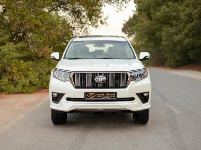 2022 Toyota Prado VXR 6 Cylinder SUV GCC Specs White Beige 4WD