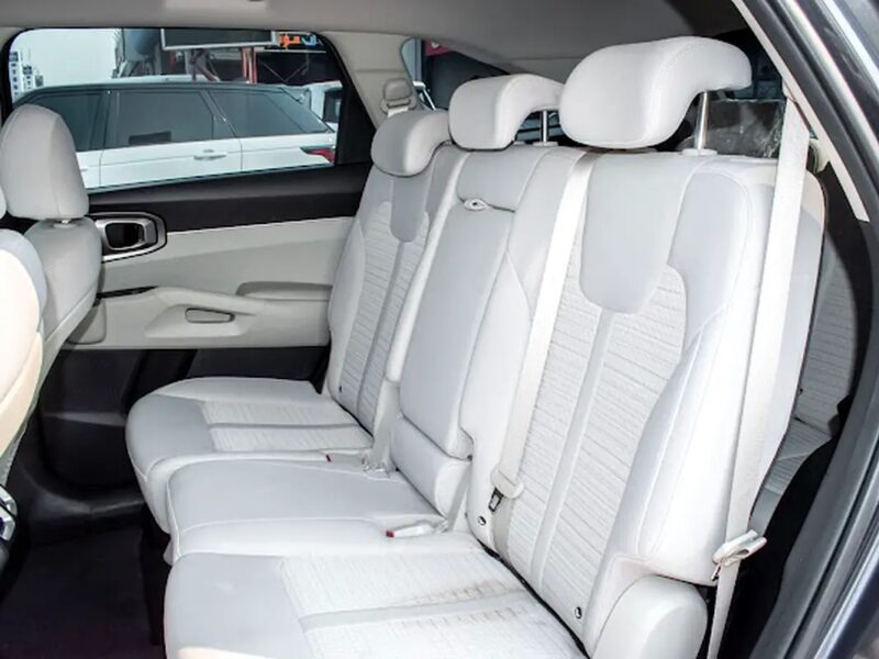 2023 Kia Sorento Base Very Good Condition GCC Specs Grey Beige