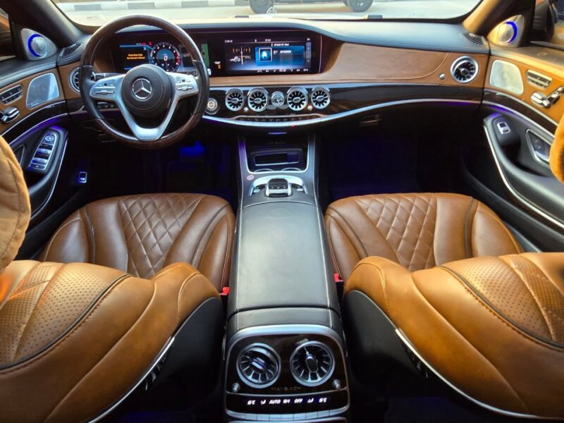 Mercedes-Maybach S560 Model 2020 V8 4.0-Liter Engine