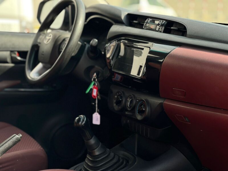 2021 Toyota Hilux 4X2 Manual GCC Specifications White Red