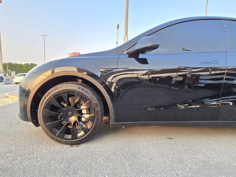 Tesla Model Y 2023 Black GCC Specs RWD