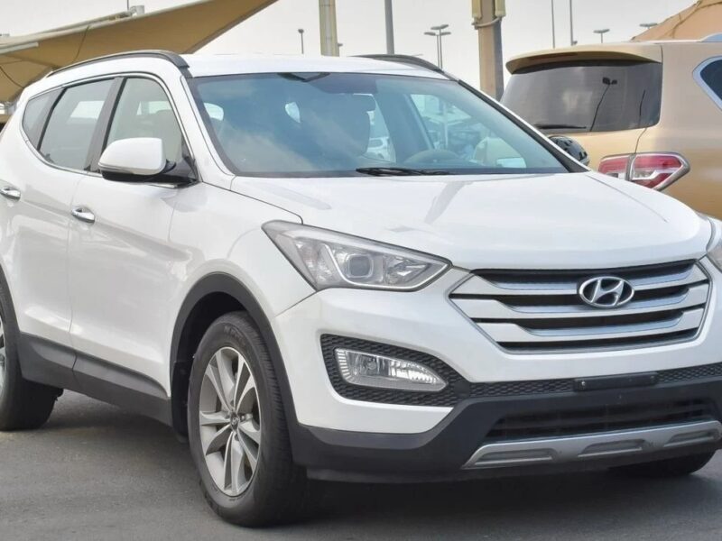 2016 Hyundai Santa Fe 4WD SUV Petrol GCC Specs White Beige