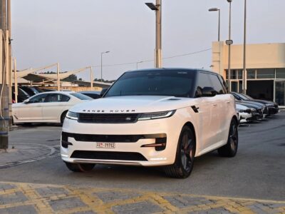 2025 Land Rover Range Rover Sport 3.0-liter turbocharged inline-six Cylinder White