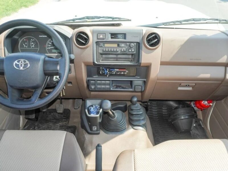 2025 Toyota Land Cruiser Pick Up White Brown Pick Up GCC Specs