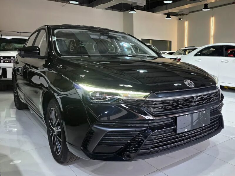 2025 MG MG5 Other 4-Cylinder Engine Full Option Black Sedan