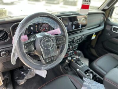 2025 Jeep Wrangler Rubicon 2.0T Black GCC Specifications