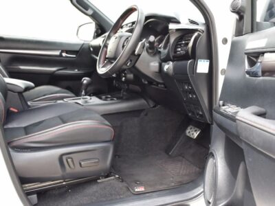 2023 Toyota Hilux GR Sport 2.8L GR Sport 2.4L Diesel White Black