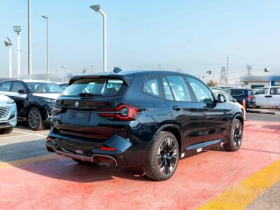 2025 BMW iX3 MSport Electric 80 - 90 kWh 450 - 550 KM Black Red