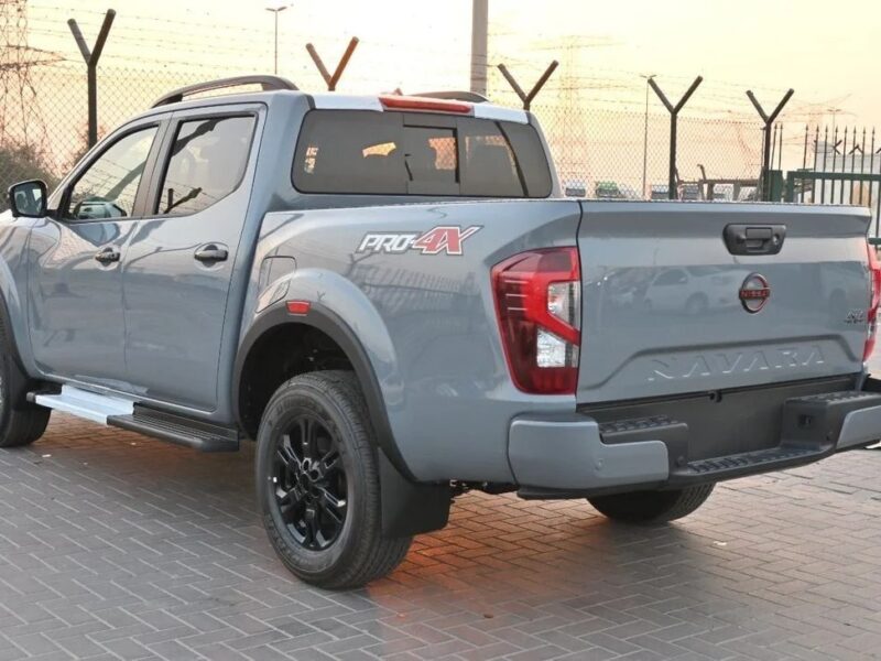 2025 Nissan Navara NISSAN NAVARA 2.5L DIESEL PRO4X 4X4 WARRIER GRAY DC AT