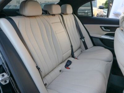 2025 Mercedes-Benz E200 2.0L Inline-4 Turbocharged Gasoline Black Beige