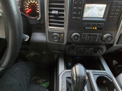 2017 Ford F-150 Raptor 3.5-liter twin-turbo V6 White Grey Good Condition