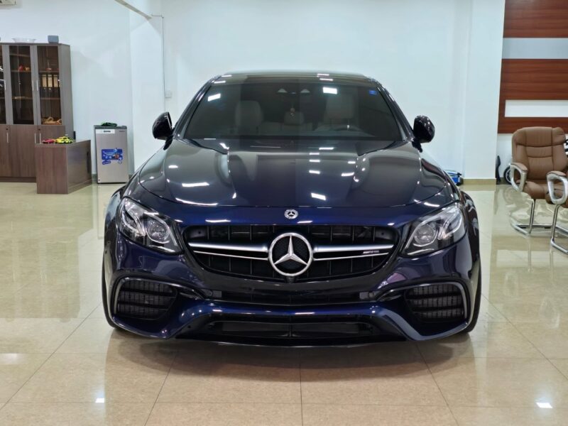 2018 Mercedes-Benz AMG E63 S 4.0L Twin-Turbocharged V8 Blue Beige