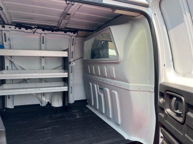 2019 Chevrolet Express Van Automatic V8 White Beige