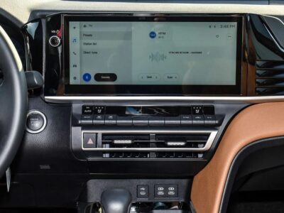 2025 Toyota Camry GREND 2.5L 4 Cylinder Engine GCC White Tan