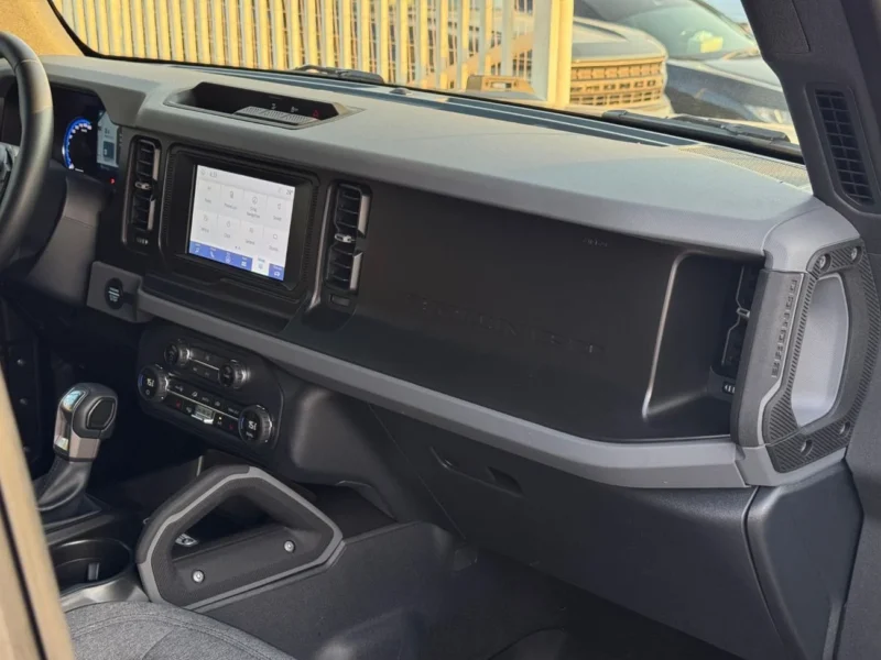 Ford Bronco 2.0L 4 Cylinders Engine Turbocharged Petrol 4WD 2023 Black