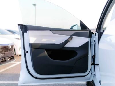 2025 Tesla Model Y Long Range Range 719 KM 0–100 km/h White