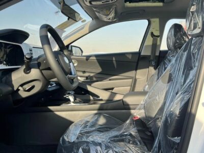 2025 Hyundai Elantra 2025 Hyundai Elantra 1.5L Full Options White Black