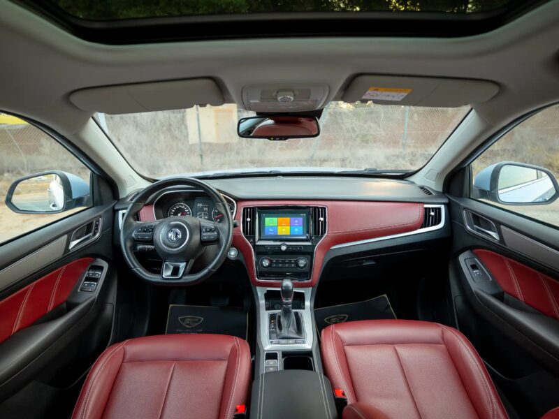 2022 MG RX5 Luxury 1.5 litre 4 Cylinder Engine GCC Specs Silver Brown