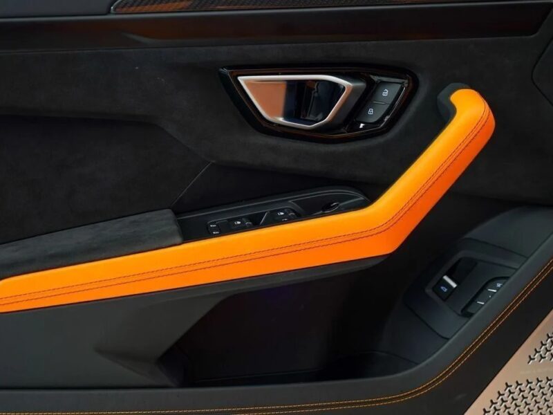 2022 Lamborghini Urus Capsule Edition 4.0L Twin-Turbo V8