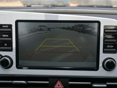 2024 Hyundai Elantra Hyundai Elantra 4 Cylinder Engine White Black