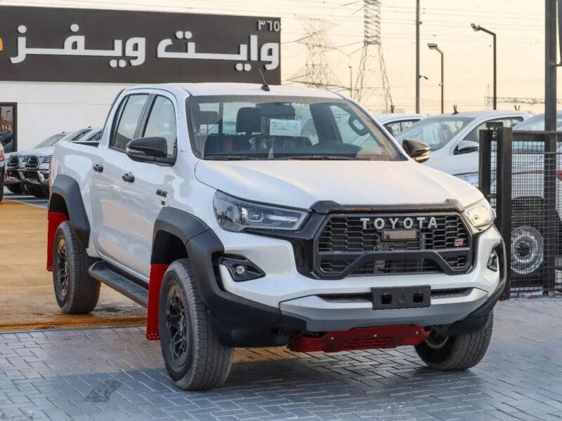 2025 Toyota Hilux GR Sport 4.0L Toyota Hilux GR GCC Specs White Black