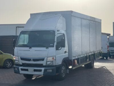2019 Mitsubishi Canter, 18 FT, Water Shutter White Diesel Manual