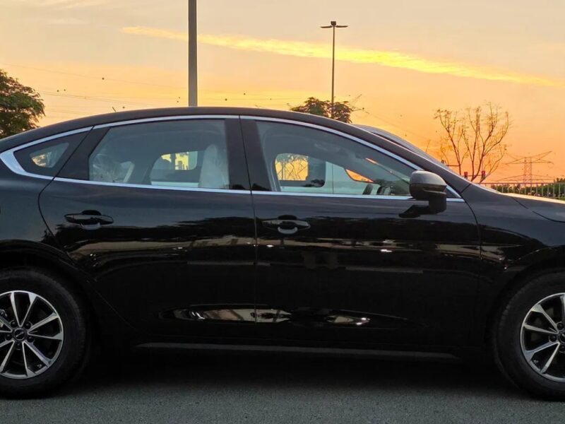 2025 BYD Destroyer 05 Other BYD Destroyer Hybrid Black White