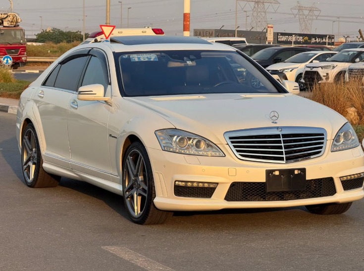 2012 MERCEDES BENZ S63 AMG V8 White-Black AUCTION GRADE 4.5/B