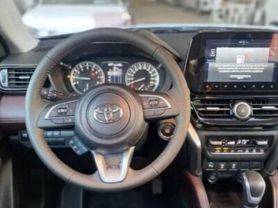 2024 Toyota Urban Cruiser 1.5L Inline-4 Petrol Grey Black