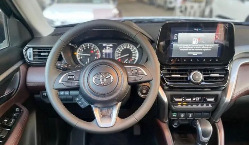 2024 Toyota Urban Cruiser 1.5L Inline-4 Petrol Grey Black