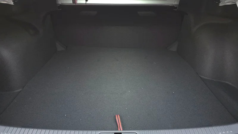 2025 MG MG5 Other Full option 2025 Zero km 1.5 Turbo White Black