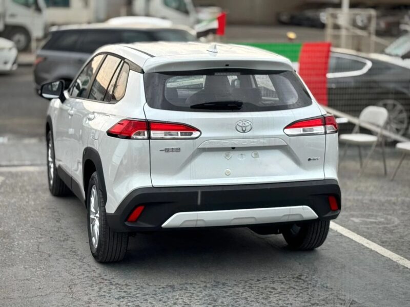 Toyota Corolla Cross Facelift 2.0L HEV FWD 2025 White Black