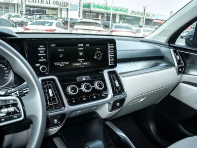 2023 Kia Sorento Base Very Good Condition GCC Specs Grey Beige