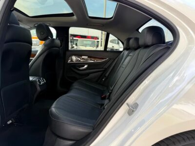 2018 Mercedes-Benz E-Class E400 4Matic White in MINT CONDITION