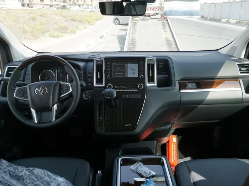 Toyota Granvia 2026 Toyota Granvia Premium 3.5L AT Petrol Black