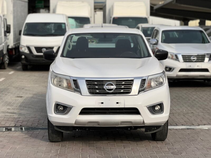2020 White Nissan Navara 4x2 Automatic GCC Specs