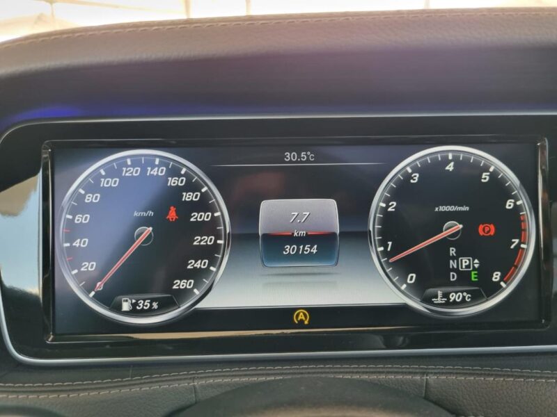 2015 Mercedes-Benz S 550 4.7L twin-turbo V8 Engine White