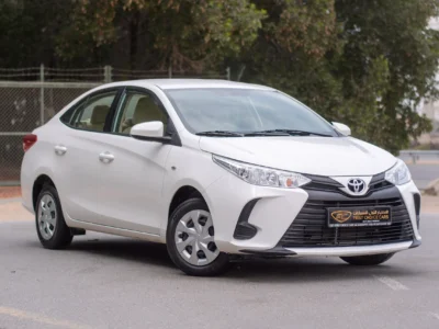 2022 Toyota Yaris E 4 Cylinders Engine White Beige GCC Specs FWD